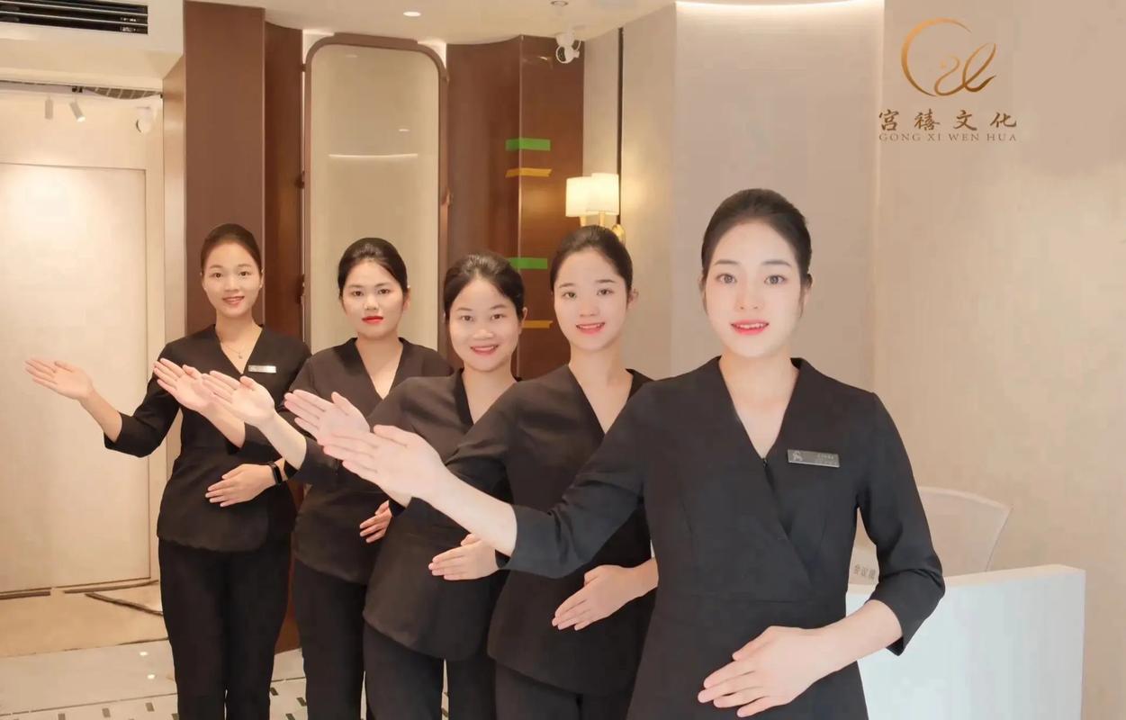 美容禮儀 與客戶交流時(shí)的關(guān)鍵注意事項(xiàng)